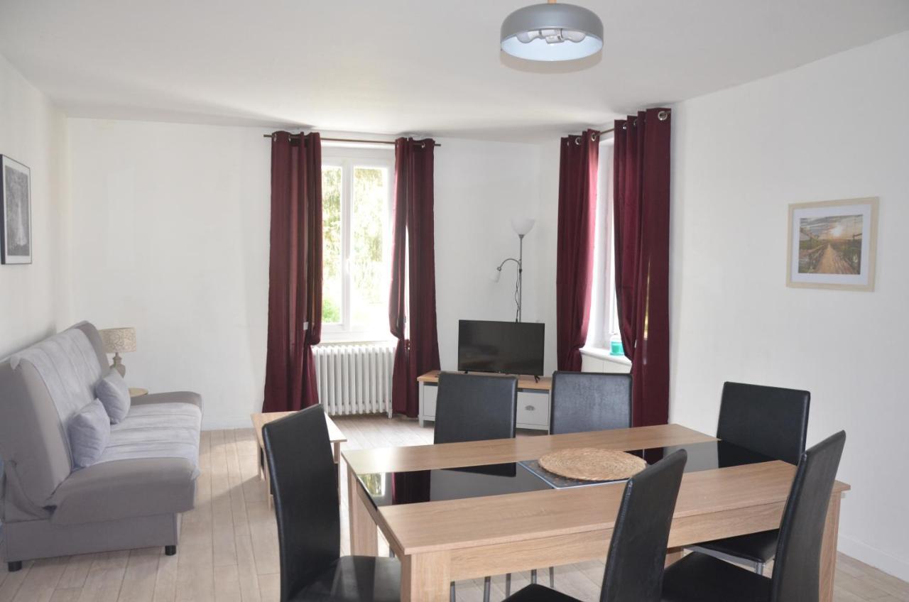 Au Bord De L'Eau Appartement 50 M2 Chambon-sur-Voueize Kültér fotó