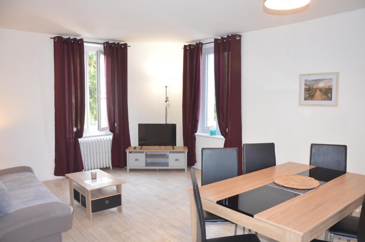 Au Bord De L'Eau Appartement 50 M2 Chambon-sur-Voueize Kültér fotó