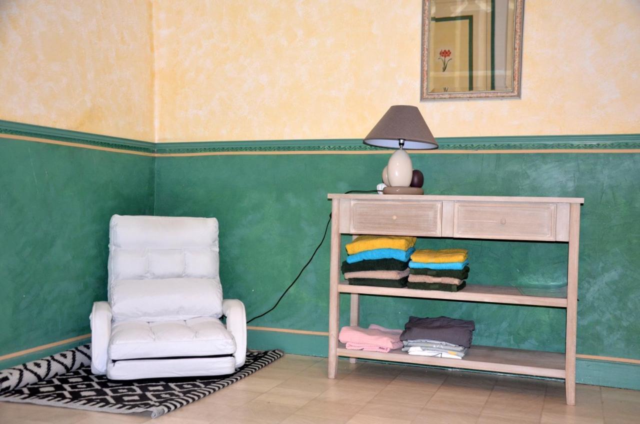 Au Bord De L'Eau Appartement 50 M2 Chambon-sur-Voueize Kültér fotó